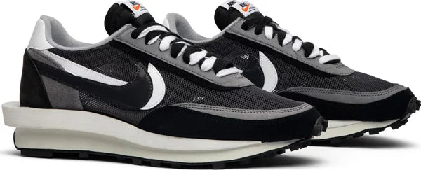 Nike Mens Sacai x LDWaffle Sneakers - 'Black'