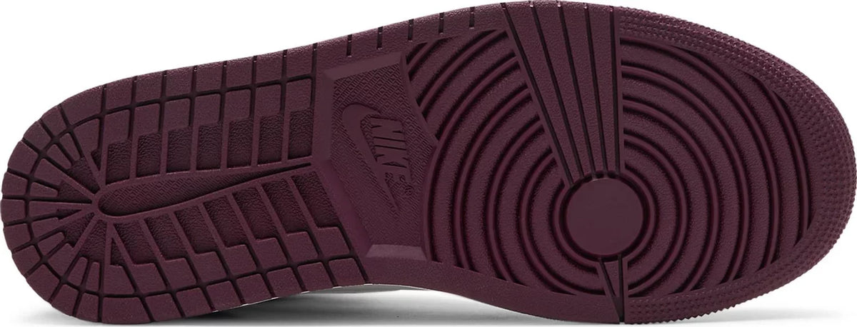 Nike Mens Air Jordan 1 Retro High OG Sneakers - 'Bordeaux'