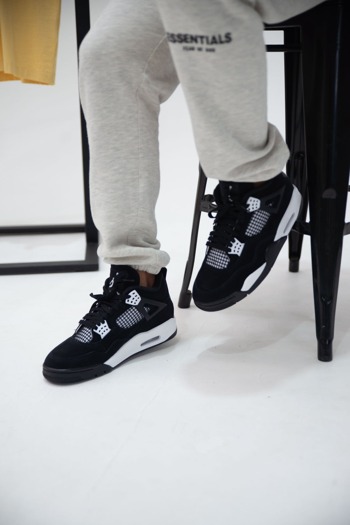Nike Mens Air Jordan 4 Retro Sneakers - 'White Thunder'