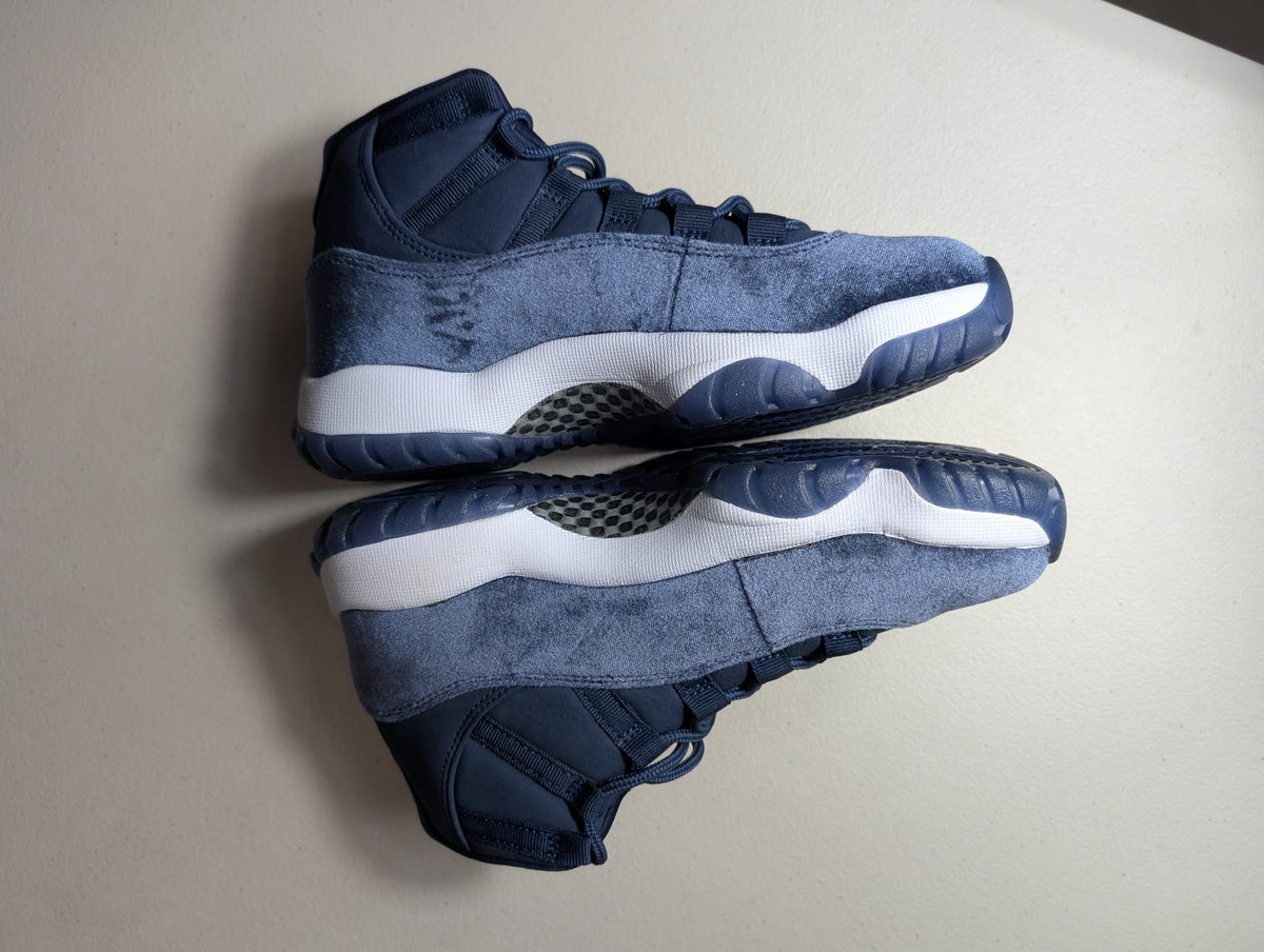 EX-DISPLAY - Nike Womens Air Jordan 11 Retro Sneakers - 'Midnight Navy Velvet'