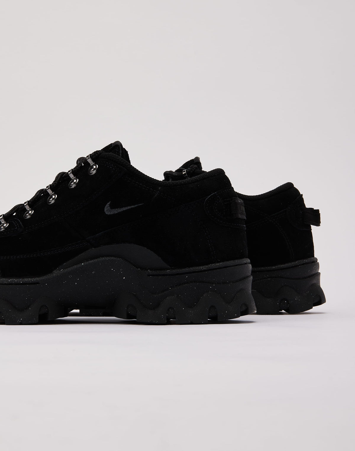 Nike Lahar Low