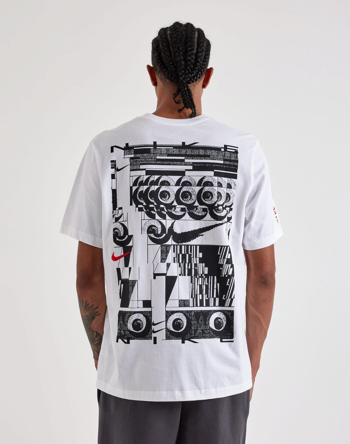 Nike Graphic Tee