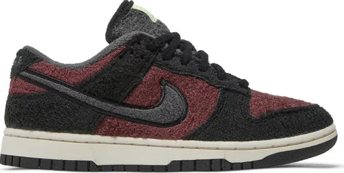 Nike Womens Dunk Low SE Sneakers - 'Fleece - Burgundy Crush'