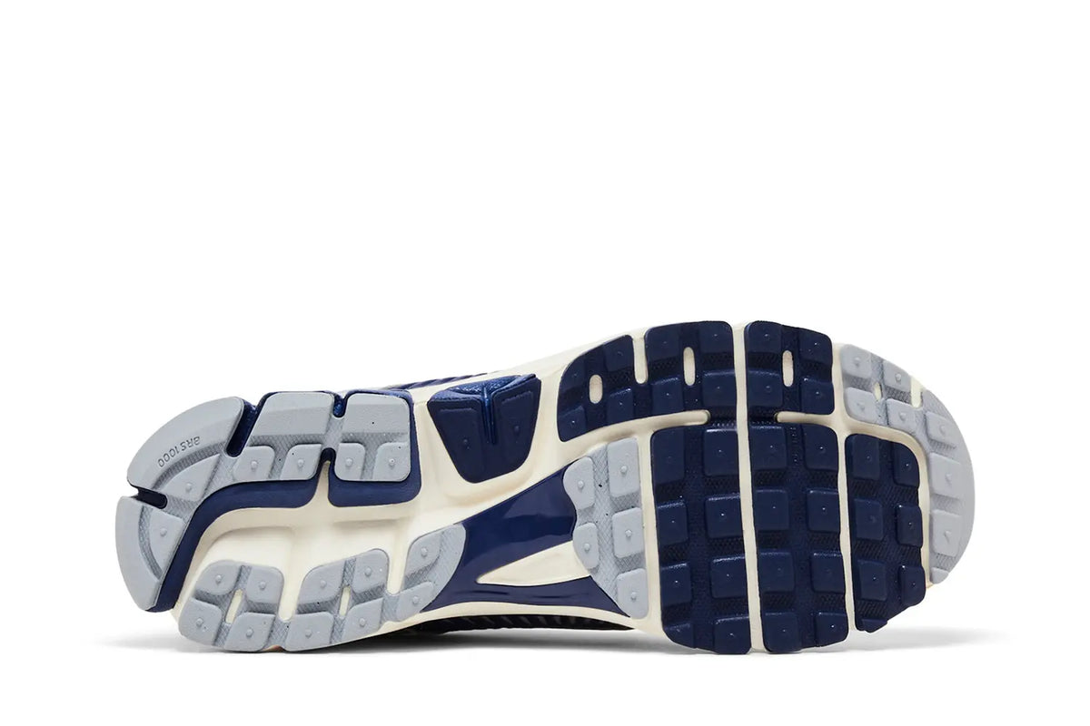 Nike Mens Air Zoom Vomero 5 'Yankees'