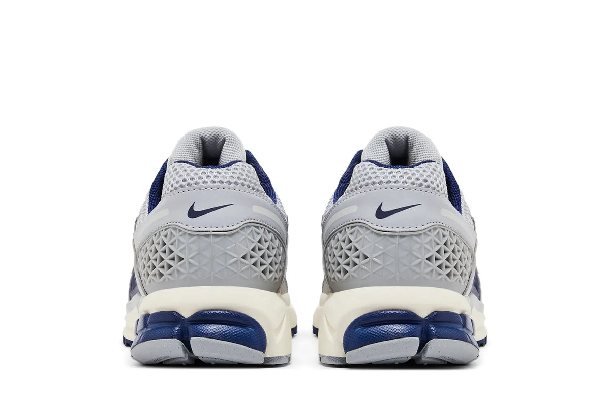 Nike Mens Air Zoom Vomero 5 'Yankees'