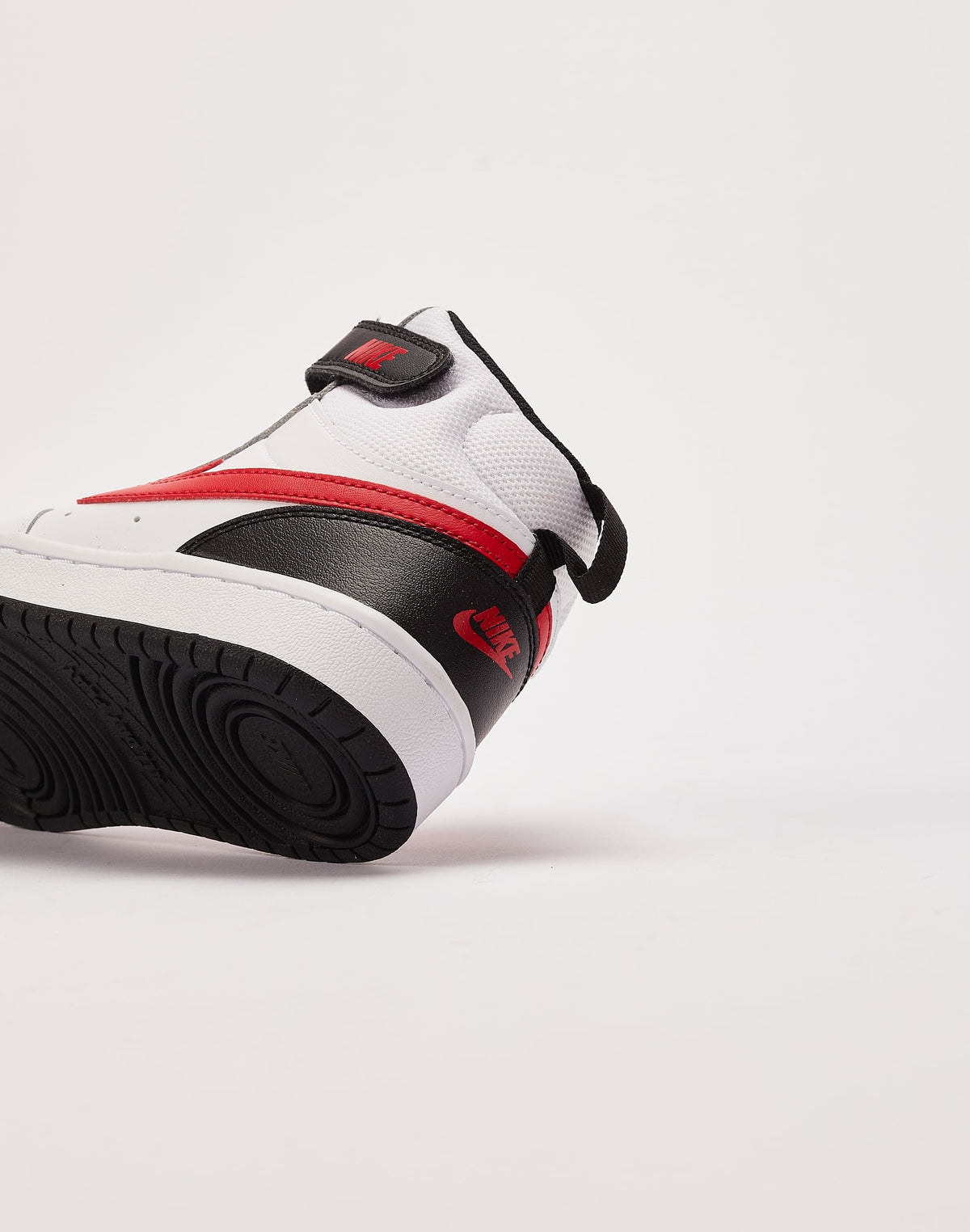 Nike Court Borough Mid Pre-School