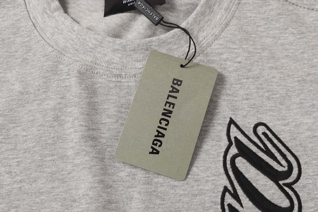 Balenciaga Vertical Script Logo T-Shirt in 4 Colors